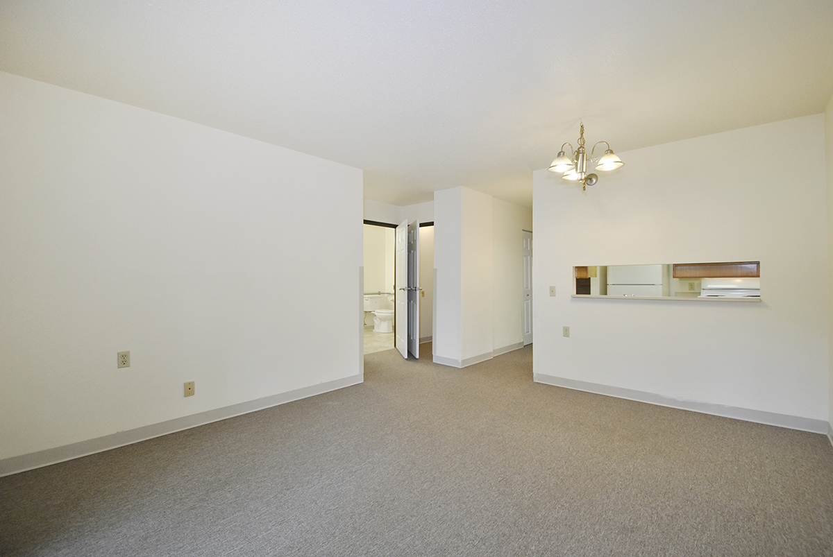 living room at capitol commons